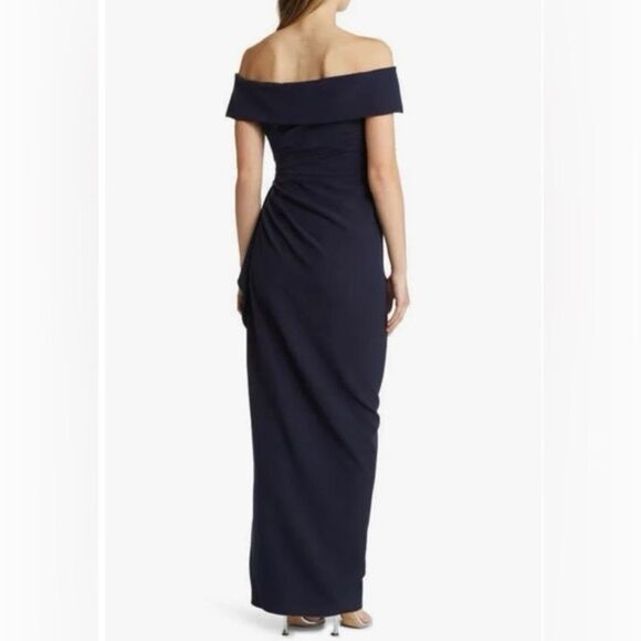 Vince Camuto Off-The-Shoulder Ruffle Gown Size 4 Navy - Picture 11 of 13